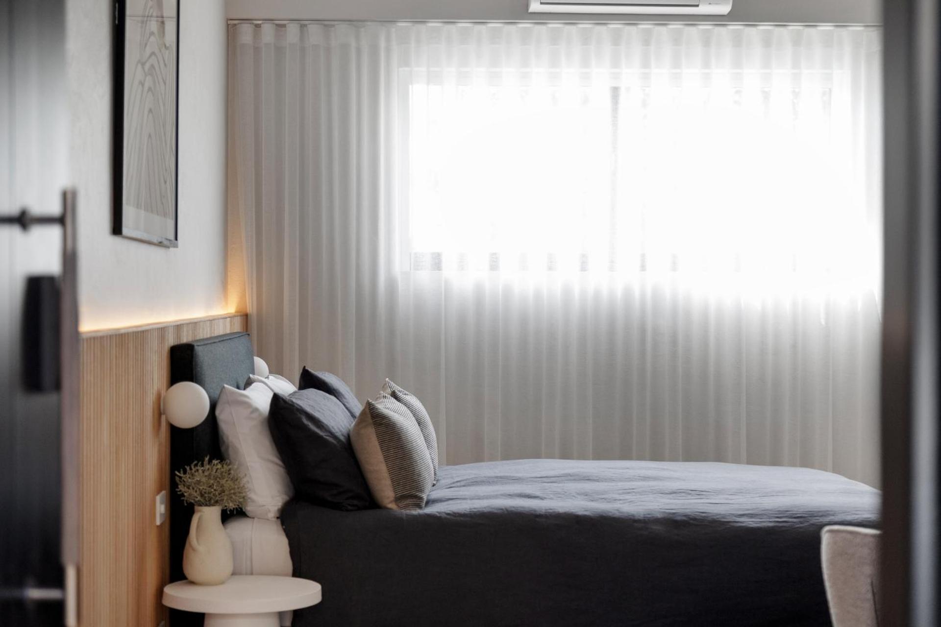 The Lodge - 4 Luxury Central Private Studio Rooms - Free Wifi Mount Gambier Room photo
